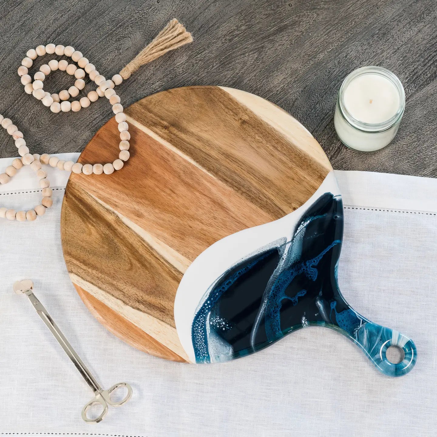 Resin Cheese Boards /Charcuterie Board 12" Round with Handle