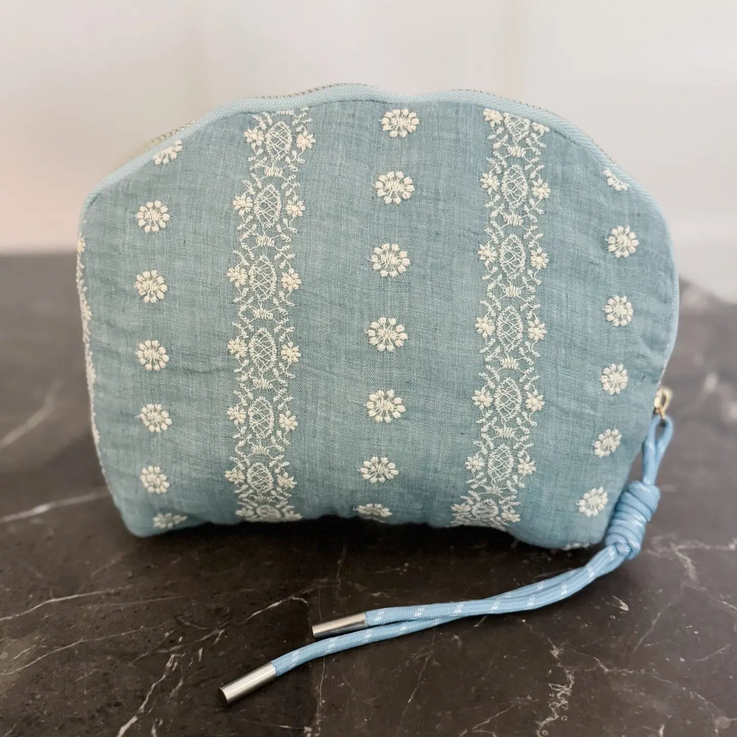 Vintage-Inspired Makeup Pouch